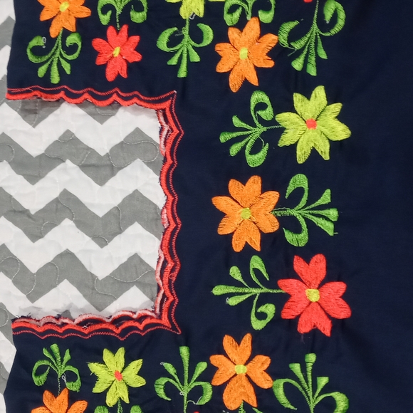 Women’s embroidered Mexican blouse Size L - Picture 4 of 6